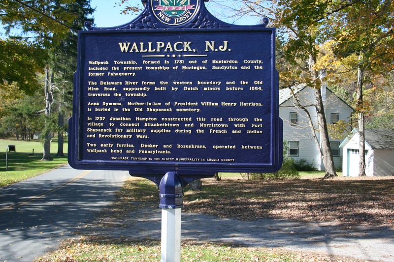 Wallpack Center